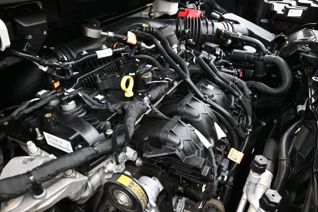 Used 2023 Black Ford SEL image 13