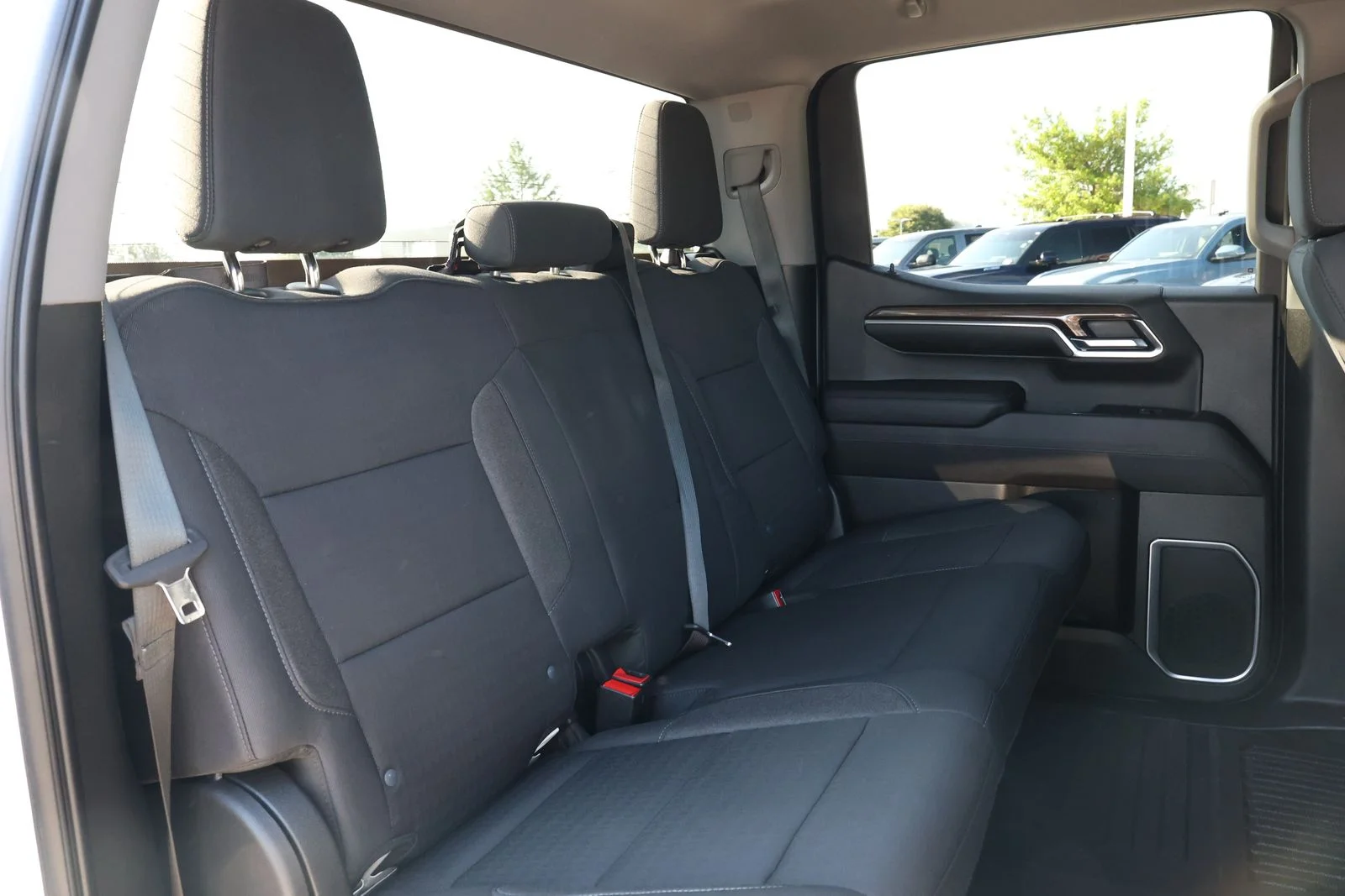 Used 2023 White Chevrolet LT image 31