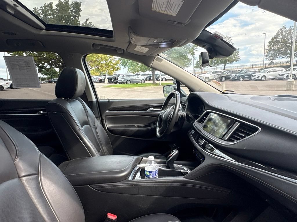 Used 2019 Includes Spectra Gray lower exterior accent color.) Buick Avenir image 27