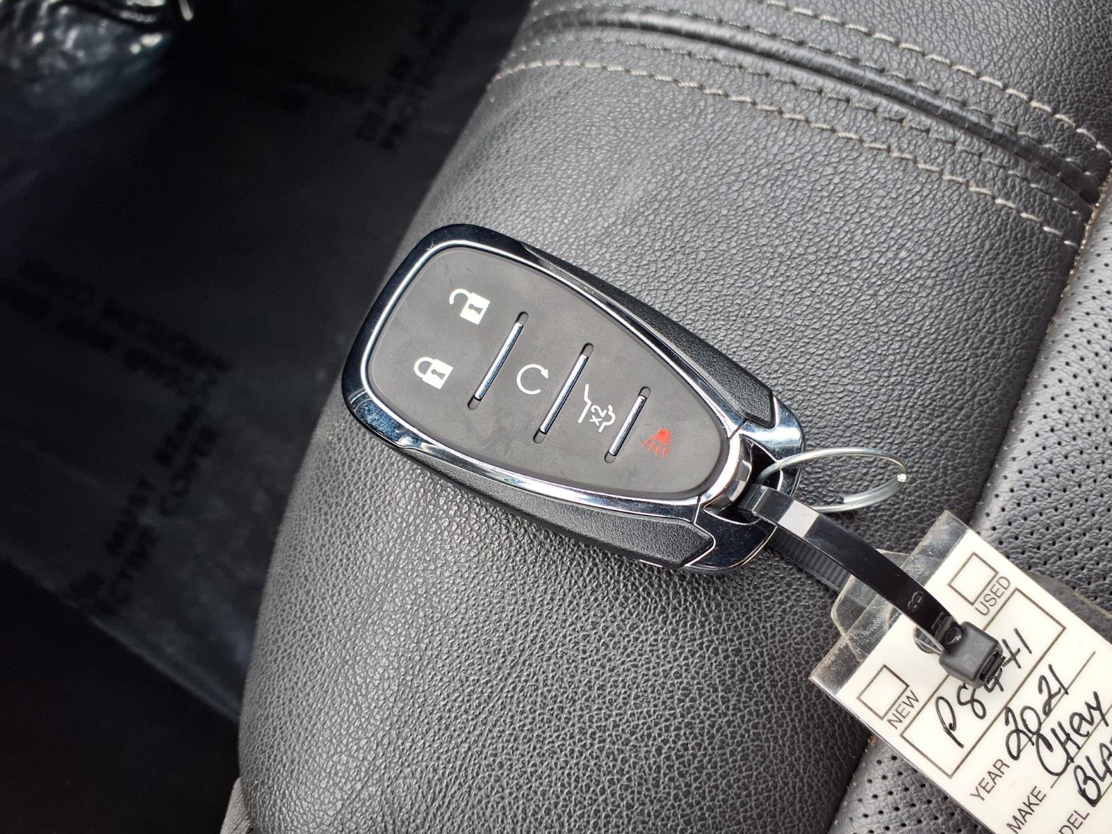 Used 2021 SILVER ICE METALLIC Chevrolet LT image 18