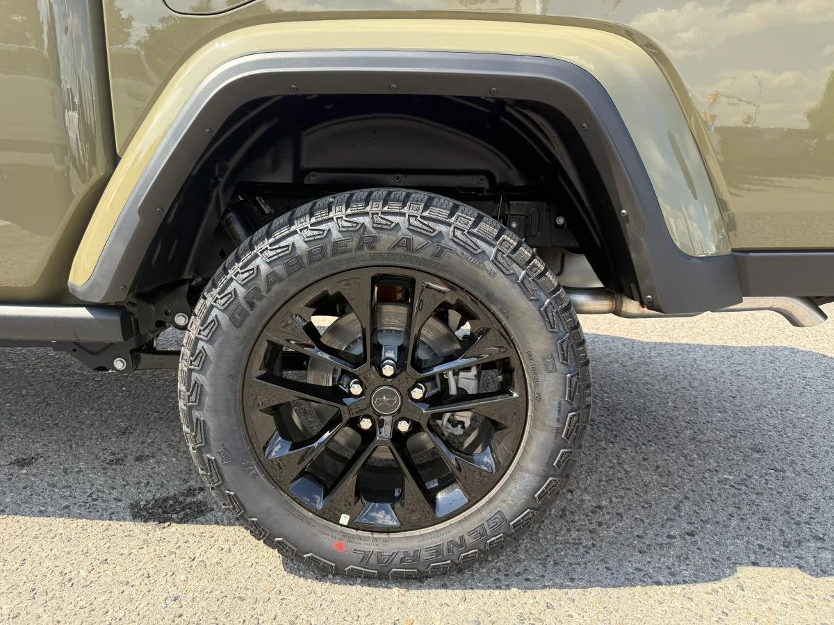 New 2026 41 (pj5) Jeep Nighthawk image 9