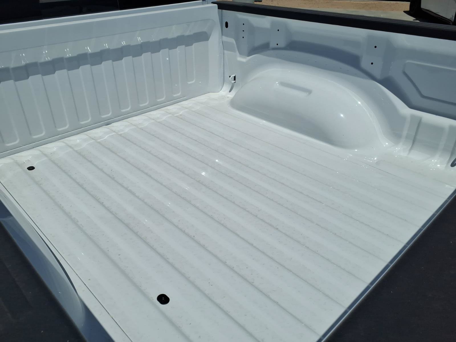 New 2026 Bright White Clear-Coat Exterior Paint RAM Big Horn image 5