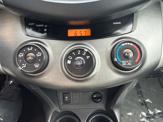 Used 2011 Brown Toyota Base image 20