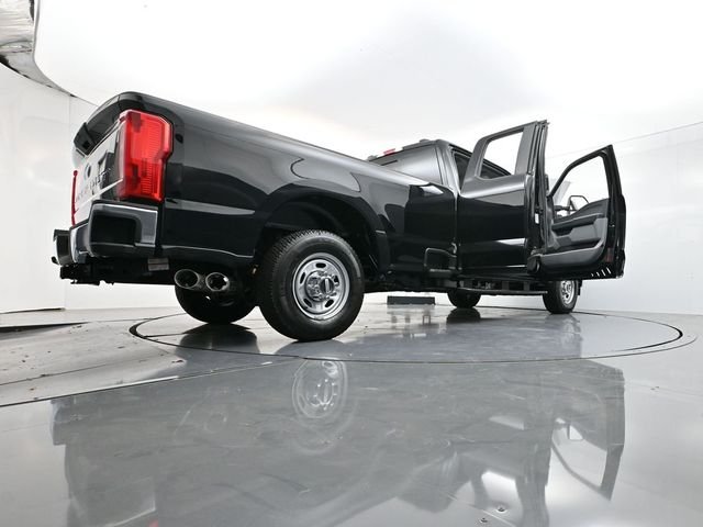 Used 2026 Black Ford XL image 40