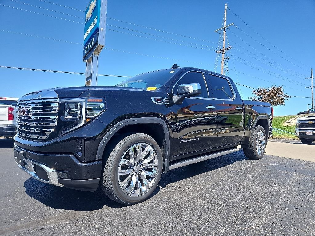 Used 2024 GMC Sierra 1500 Denali Denali with VIN 1GTUUGEL3RZ372300 for sale in Kansas City