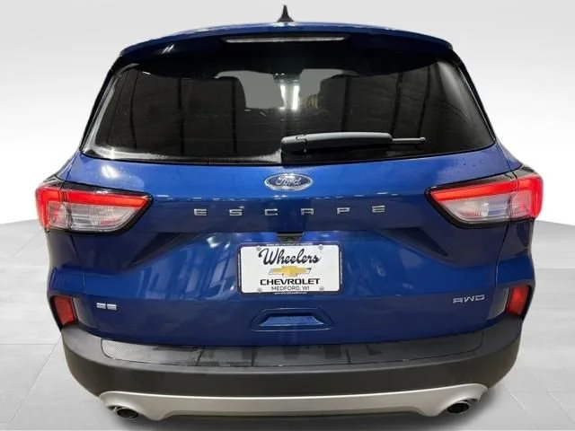 Used 2022 Blue Ford SE image 4