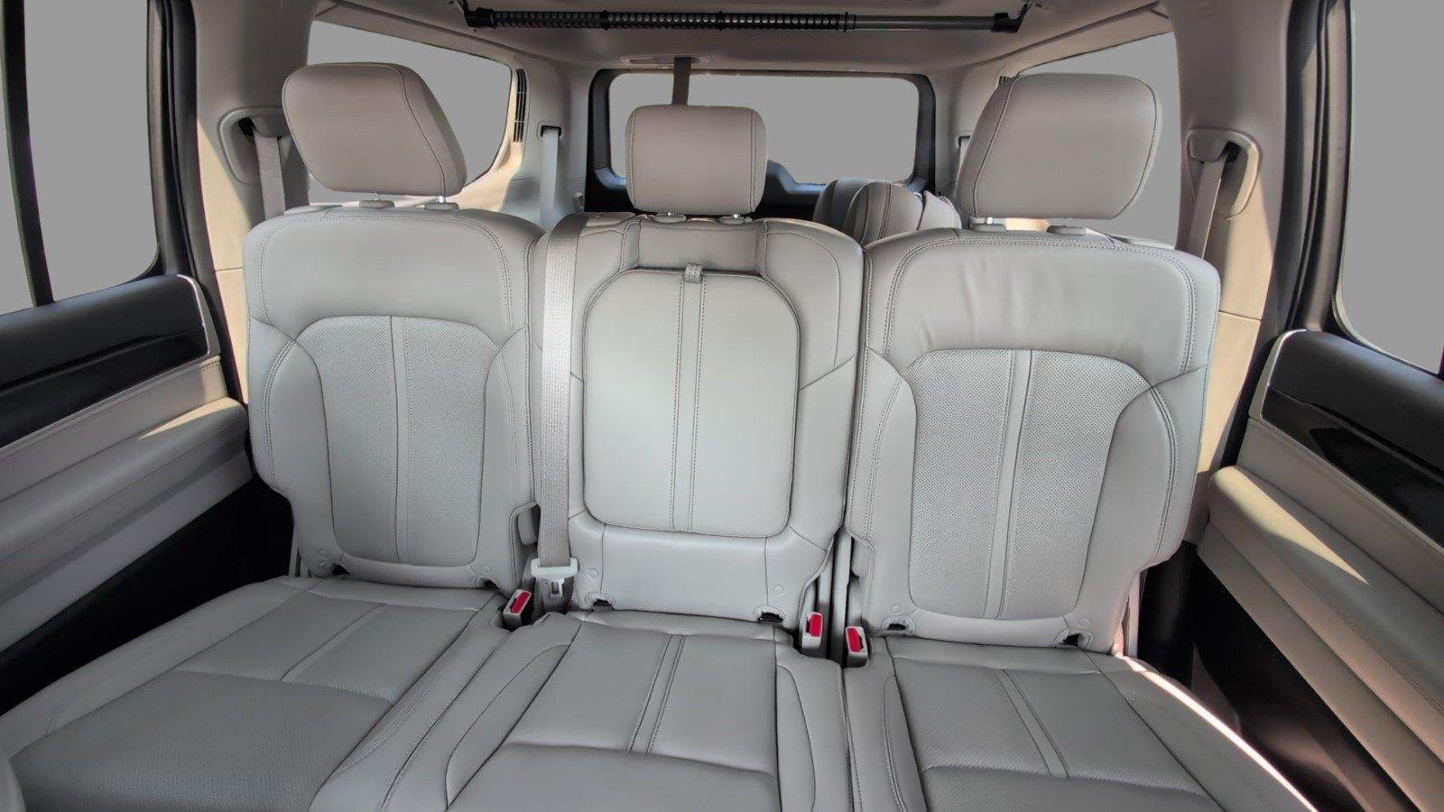 Used 2023 River Rock Jeep Base image 32