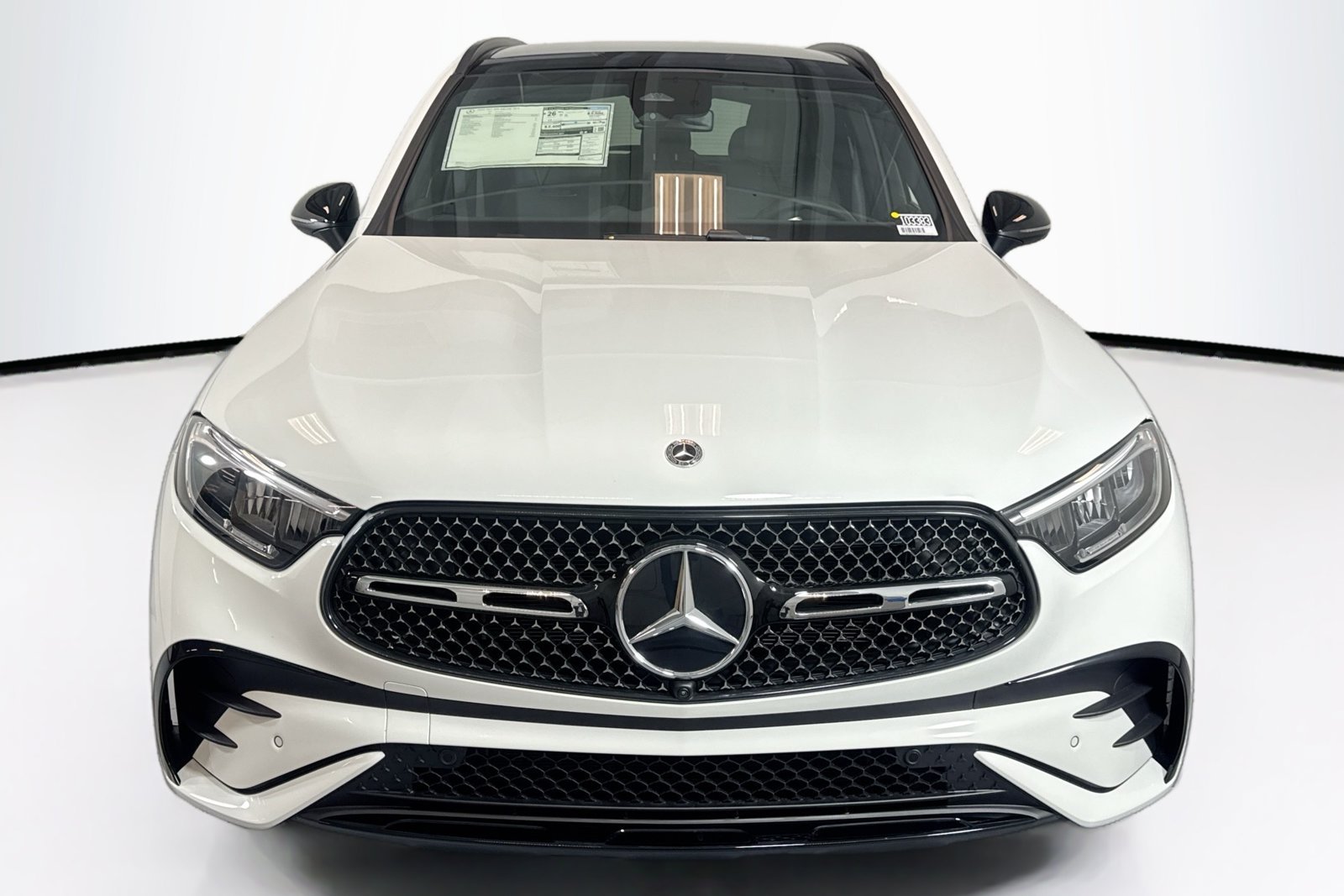 New 2026 Polar White Mercedes-Benz GLC 300 image 2