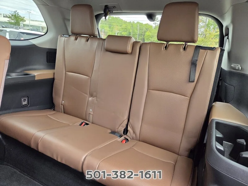 Used 2024 Pearl TOYOTA PLATINUM AWD image 13