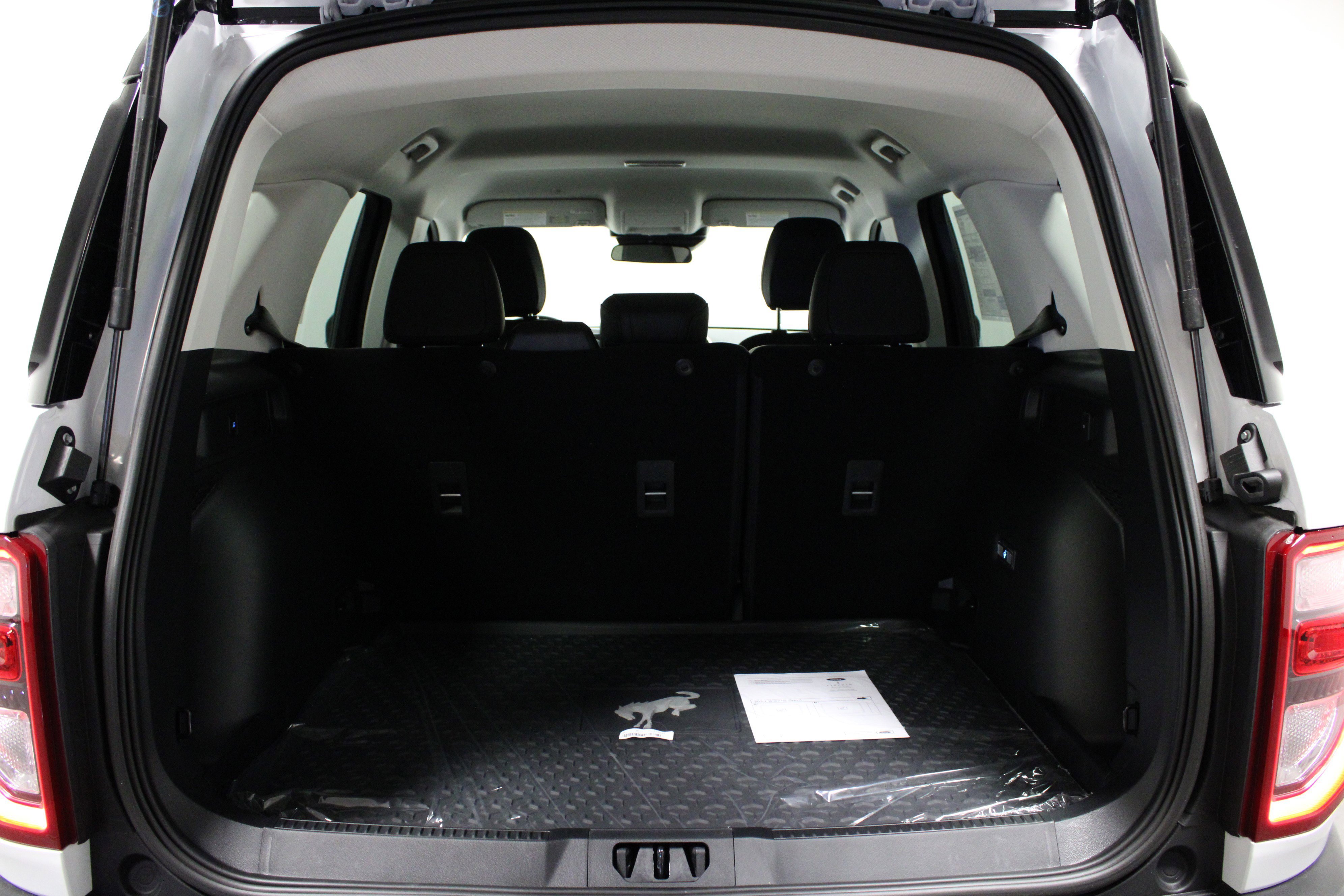 New 2025 Oxford White Ford Big Bend image 14
