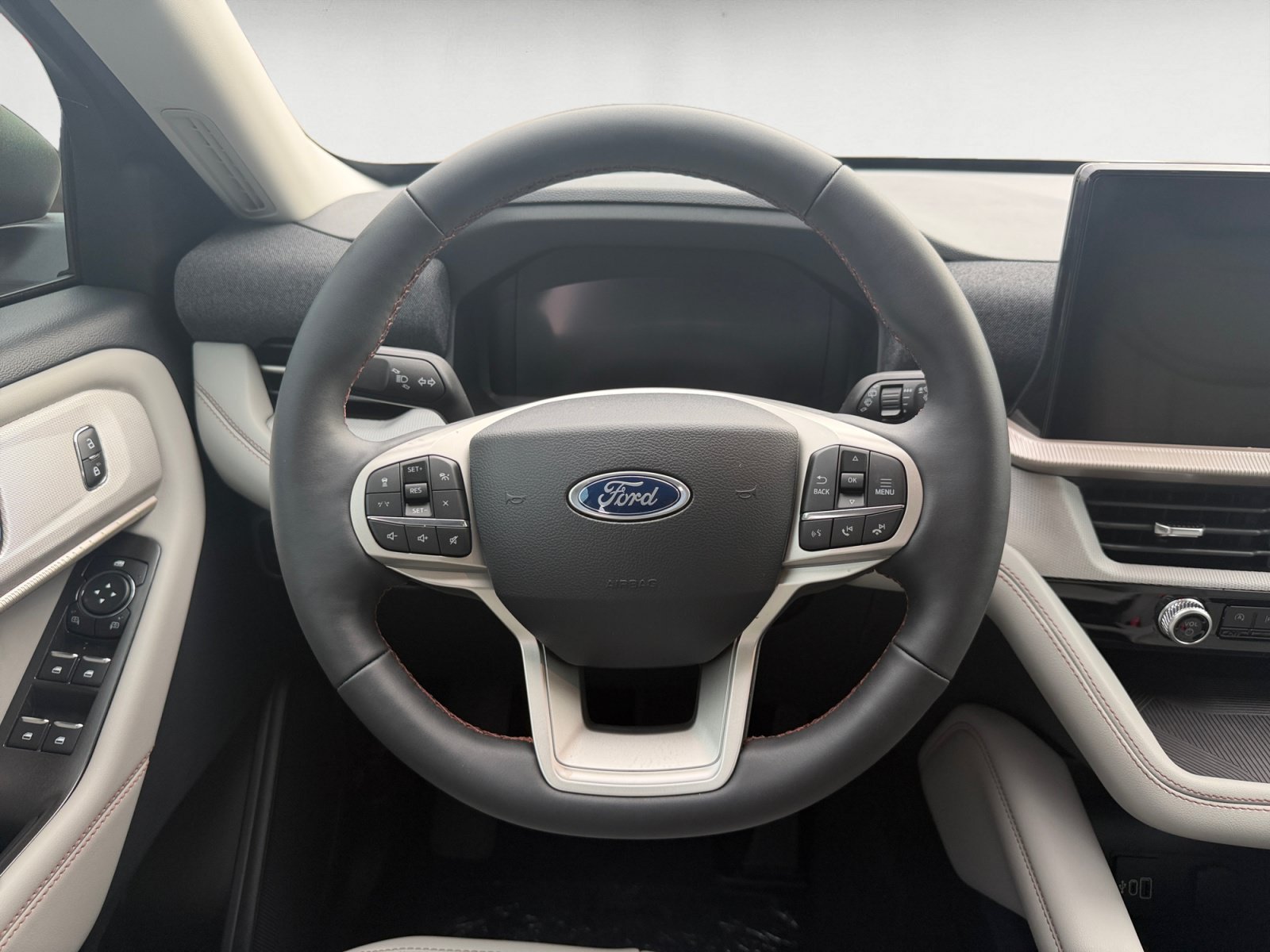 New 2026 Star White Metallic Tri-Coat Ford Active with 200A Pkg image 11