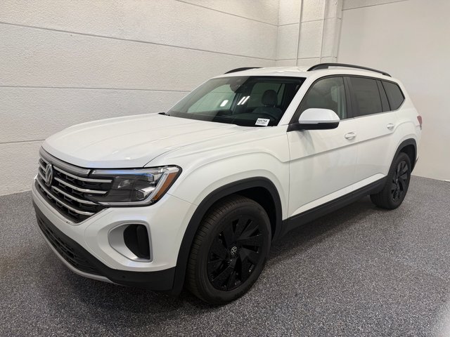 2026 Volkswagen Atlas SE w/Technology