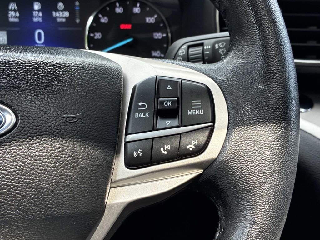 Used 2023 Green Ford XLT image 27