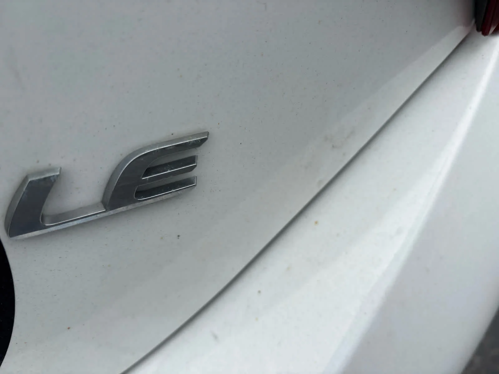Used 2015 Super White Toyota LE image 19