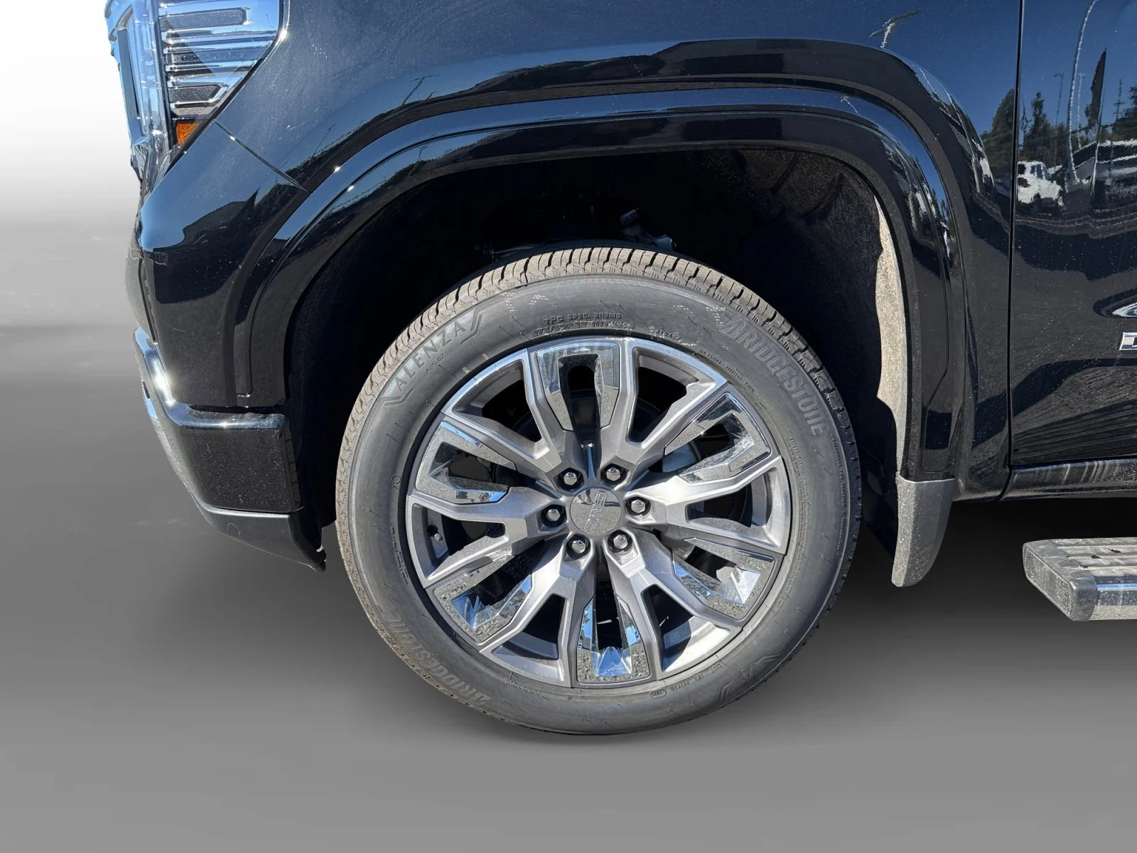 2026 GMC Sierra 1500 Denali - Photo 9
