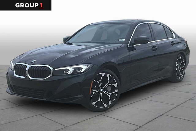 BMW 330i AWD Sedan