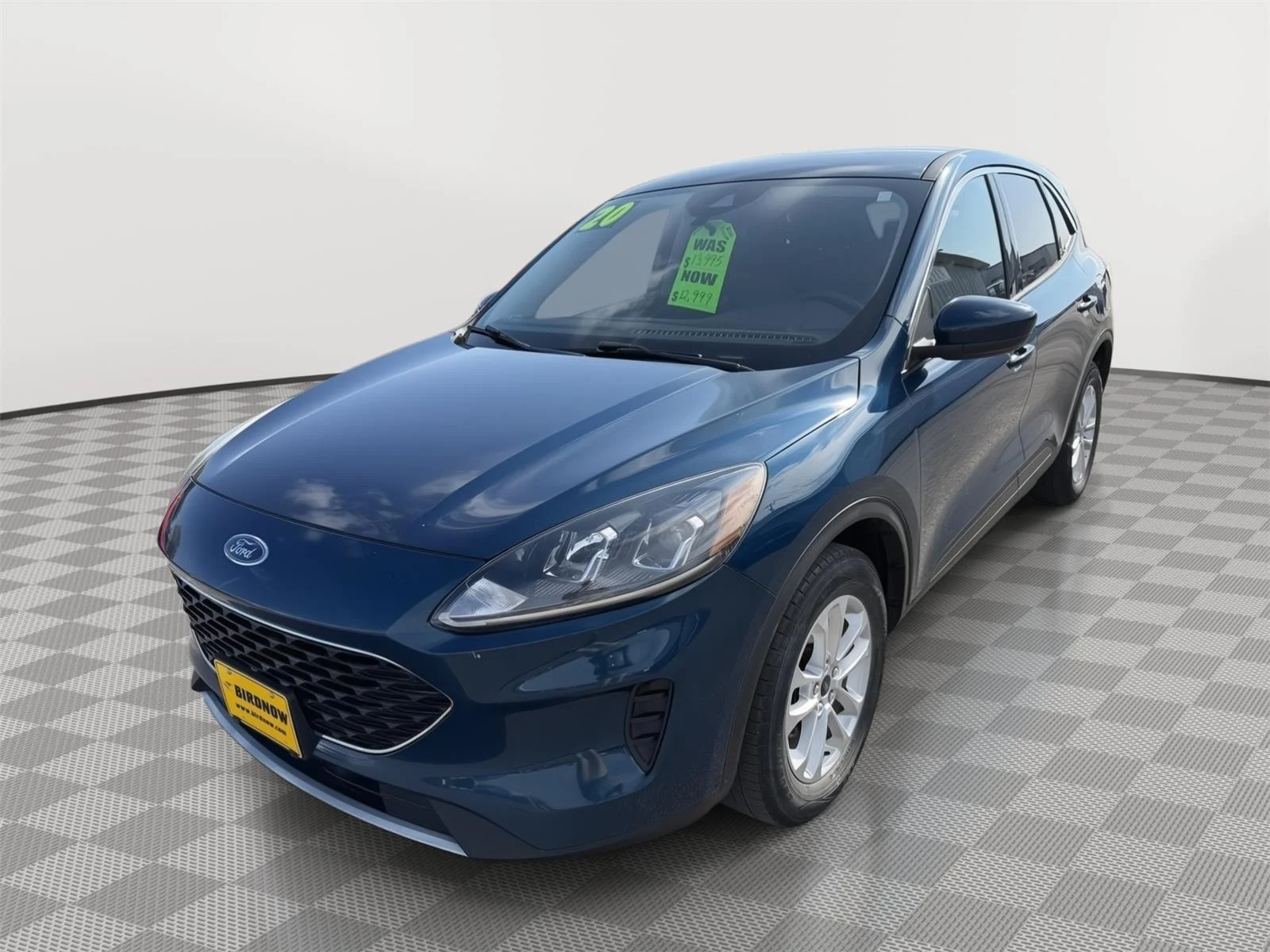 Used 2020 Ford Escape SE with VIN 1FMCU9G61LUB19135 for sale in Monona, IA