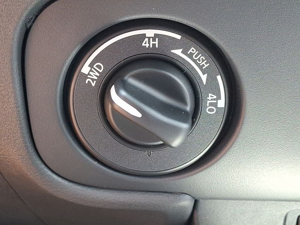 2026 Nissan Frontier — photo 15