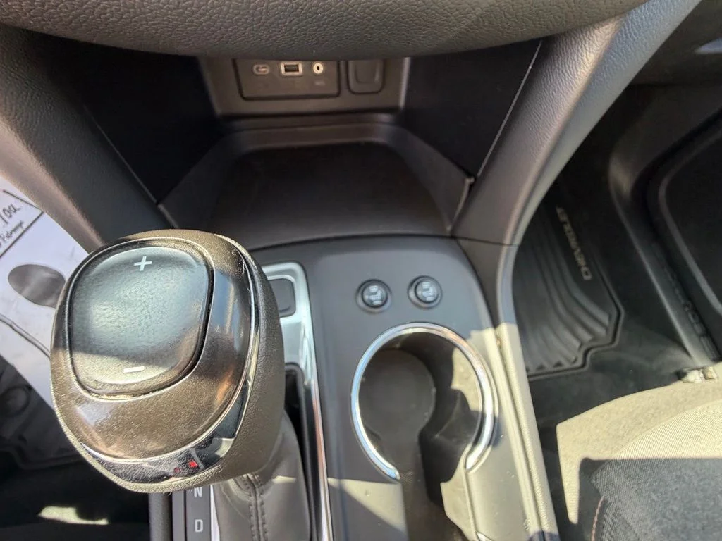 Used 2019 White Chevrolet LT image 25