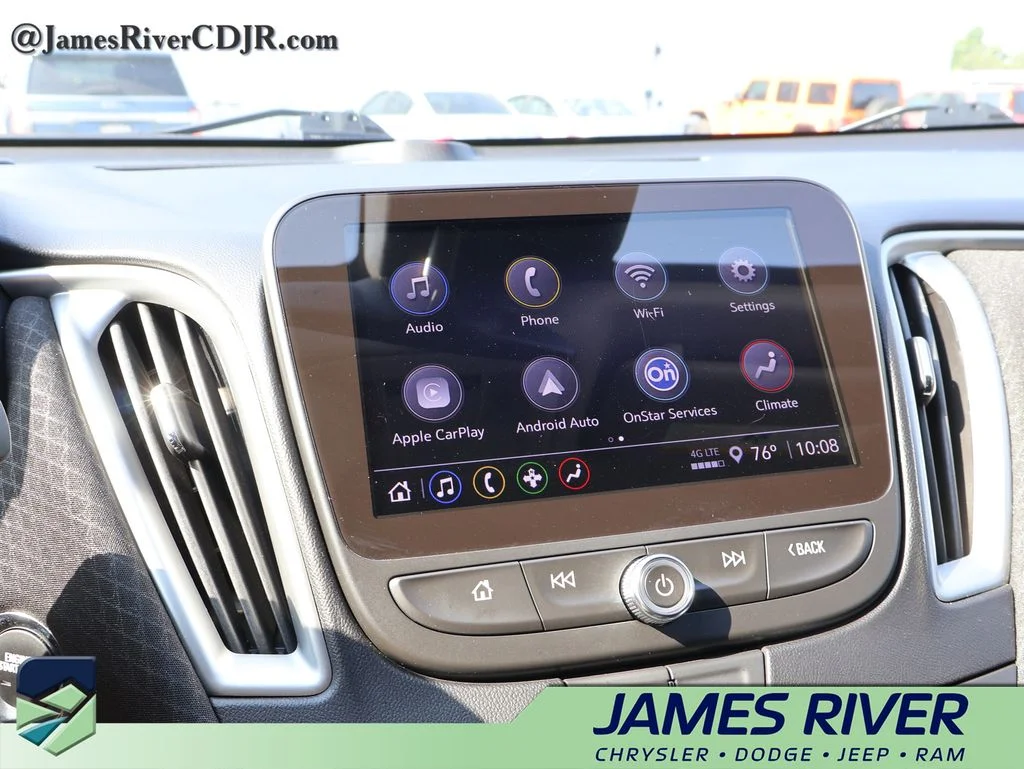 Used 2024 White Chevrolet LT image 32