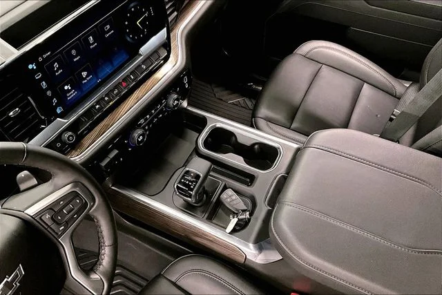 Used 2025 Black Chevrolet RST image 17