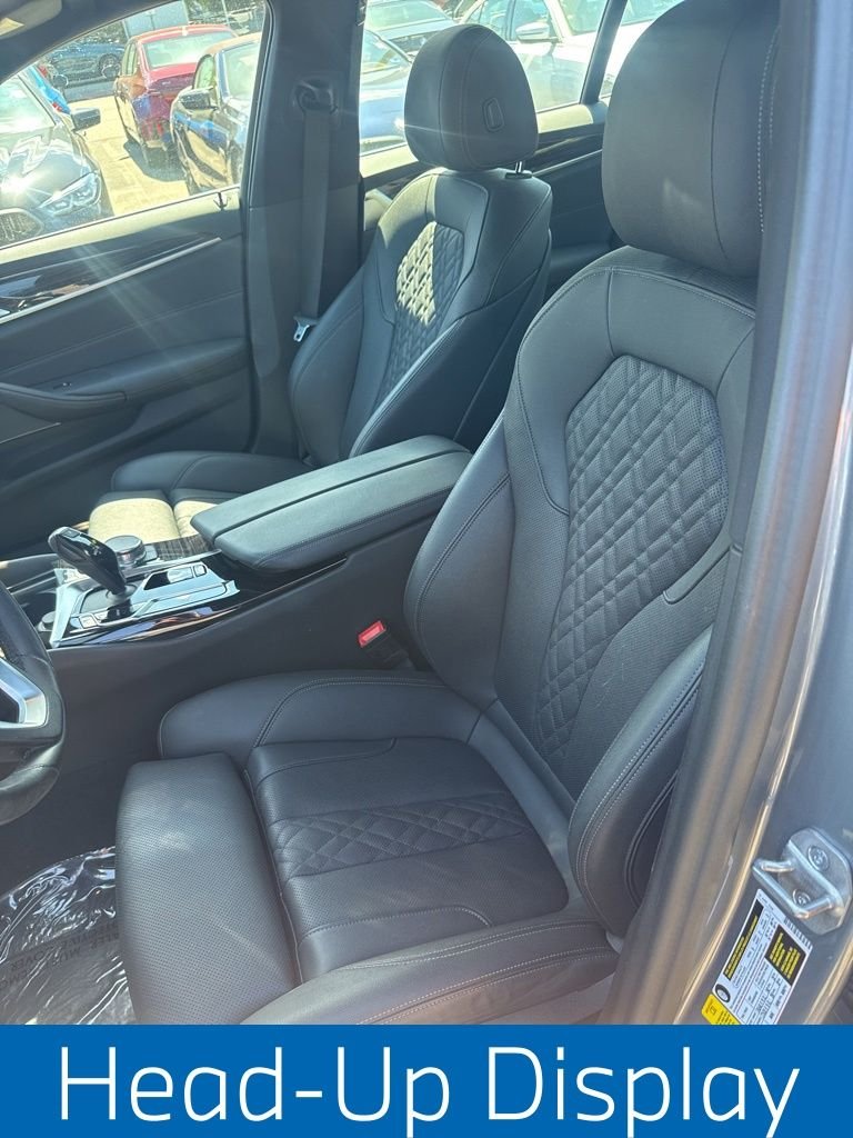 Used 2023 Gray BMW 540i image 6