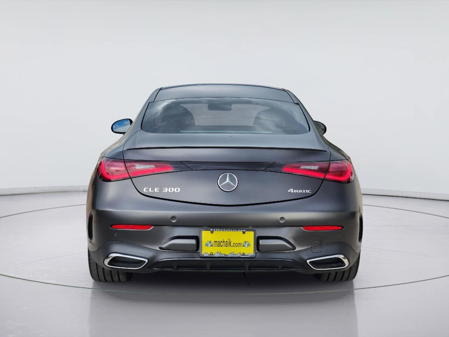 Used 2024 Gray Mercedes-Benz 4MATIC® image 6