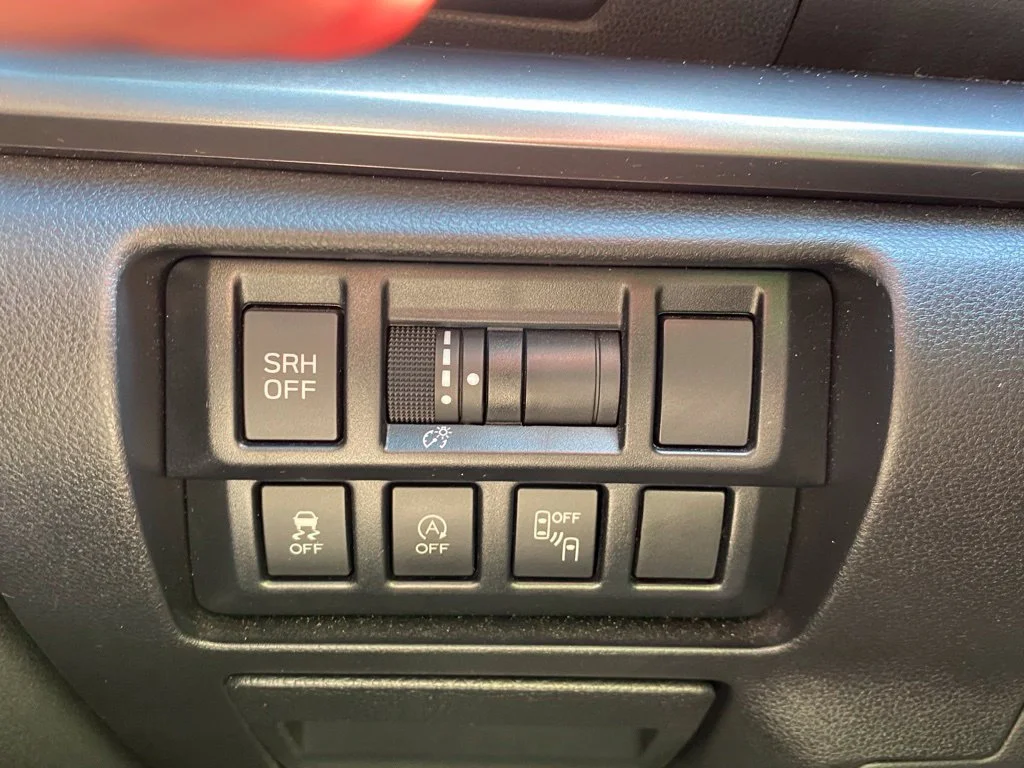 Used 2021 Silver Subaru Limited image 28