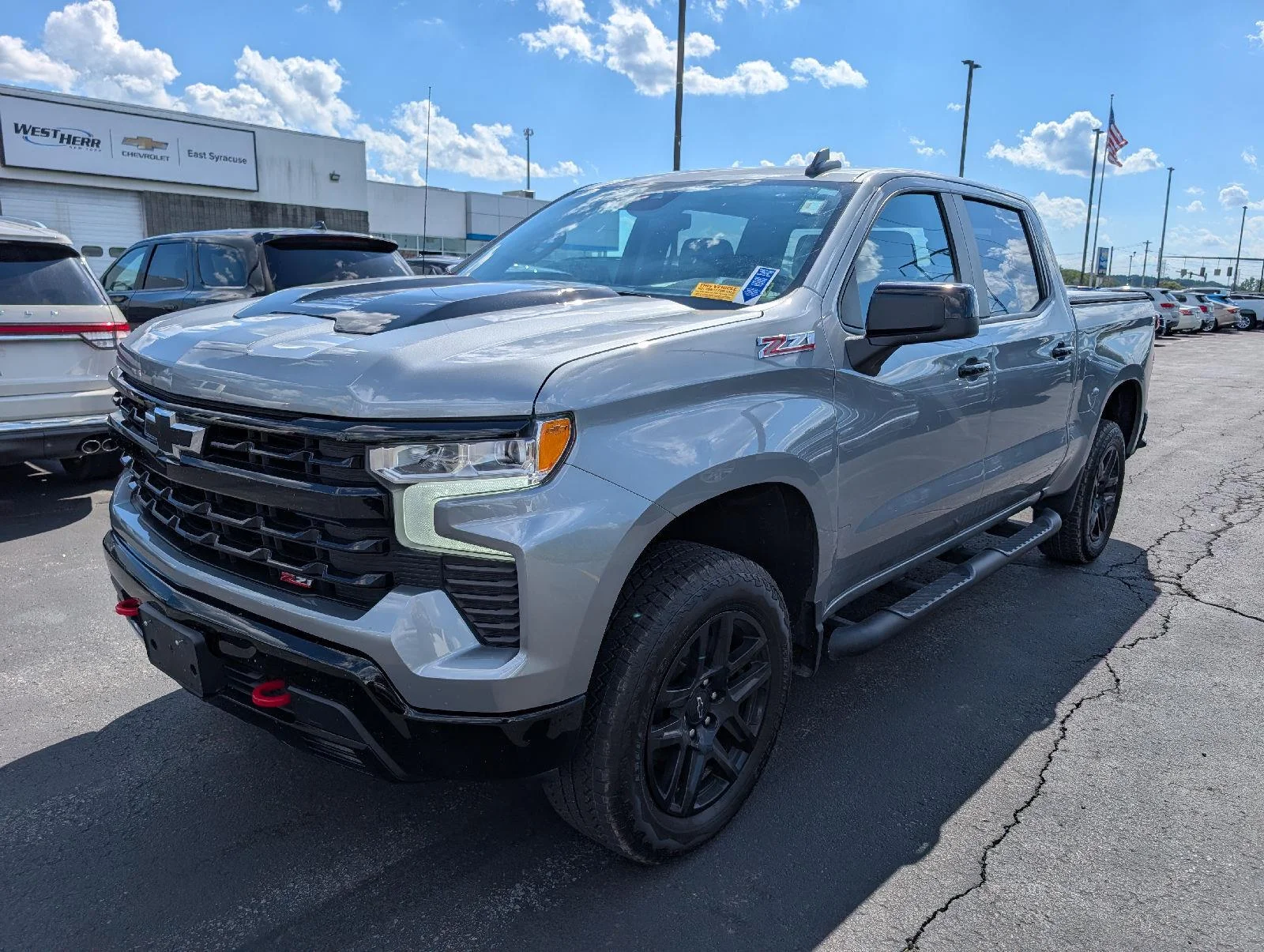 Used 2023 STERLING GRAY METALLIC Chevrolet LT Trail Boss image 4