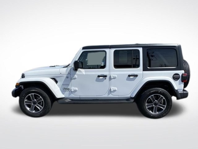Used 2023 White Jeep Sahara image 2