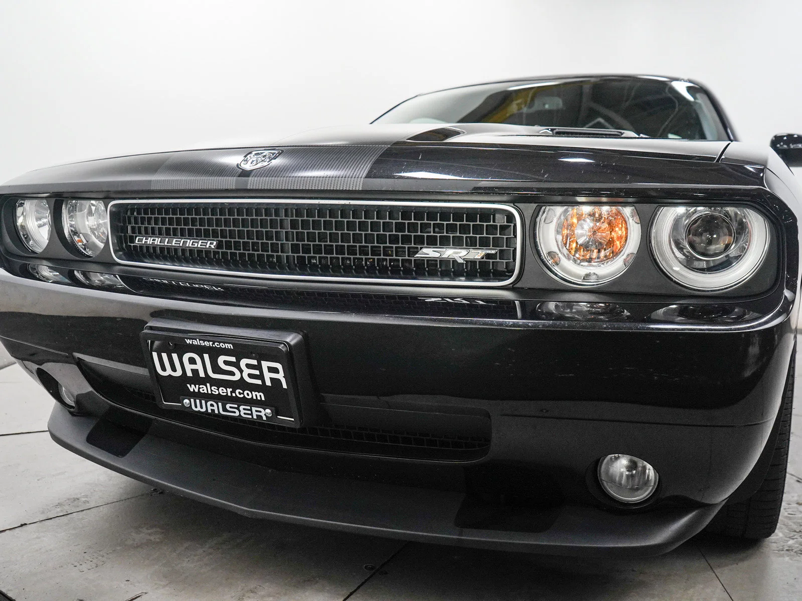 Used 2008 Brilliant Black Crystal Pearlcoat Dodge SRT8 image 11