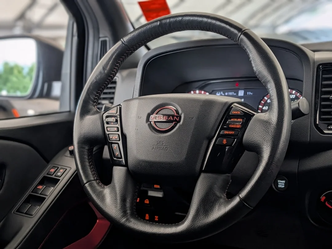 Used 2022  Nissan PRO-4X - - 4x4 - 3.8L V6 - Adaptive Cruise - Blind Spot - LED Headlamps - Sunroof & More image 17