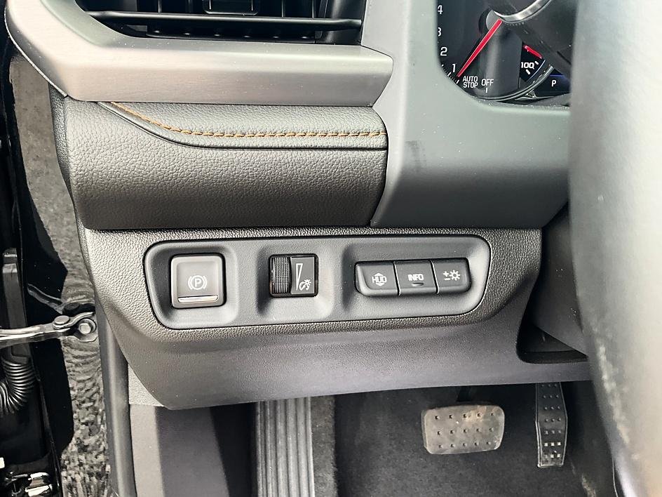 Used 2023 Black GMC AT4 image 18