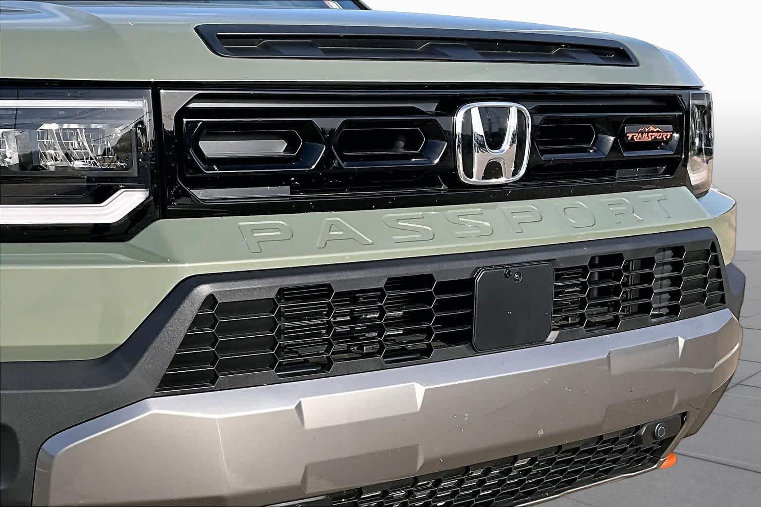 Certified Used 2026 Ash Green Metallic Honda TrailSport Elite image 28