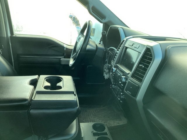 Used 2018 Oxford White Ford Lariat image 16