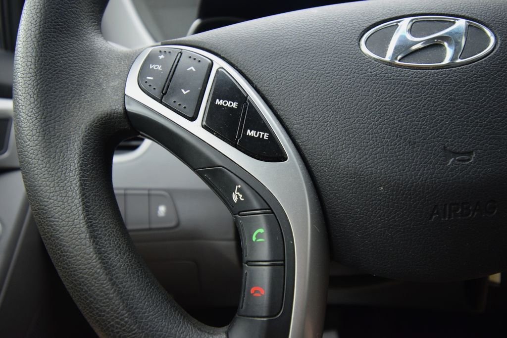 Used 2012 Indigo Night Mica Hyundai GLS image 28