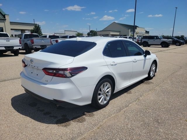 Used 2024 Ice Toyota LE image 19