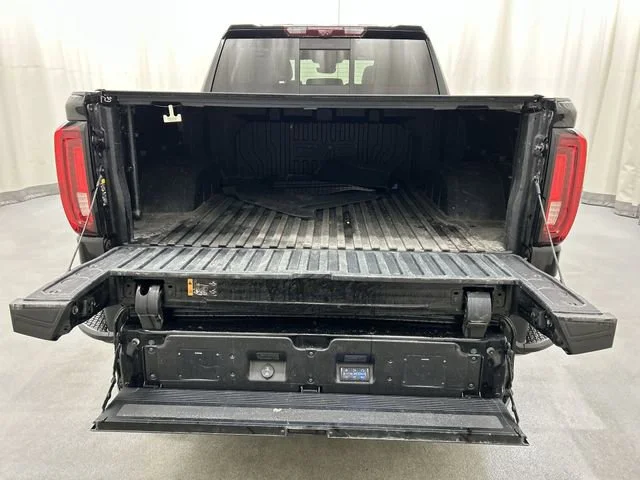 Used 2022 Onyx Black GMC Denali Ultimate image 7