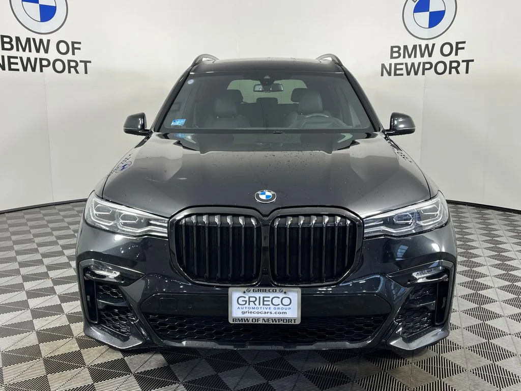 Used 2020 Black BMW xDrive40i image 5