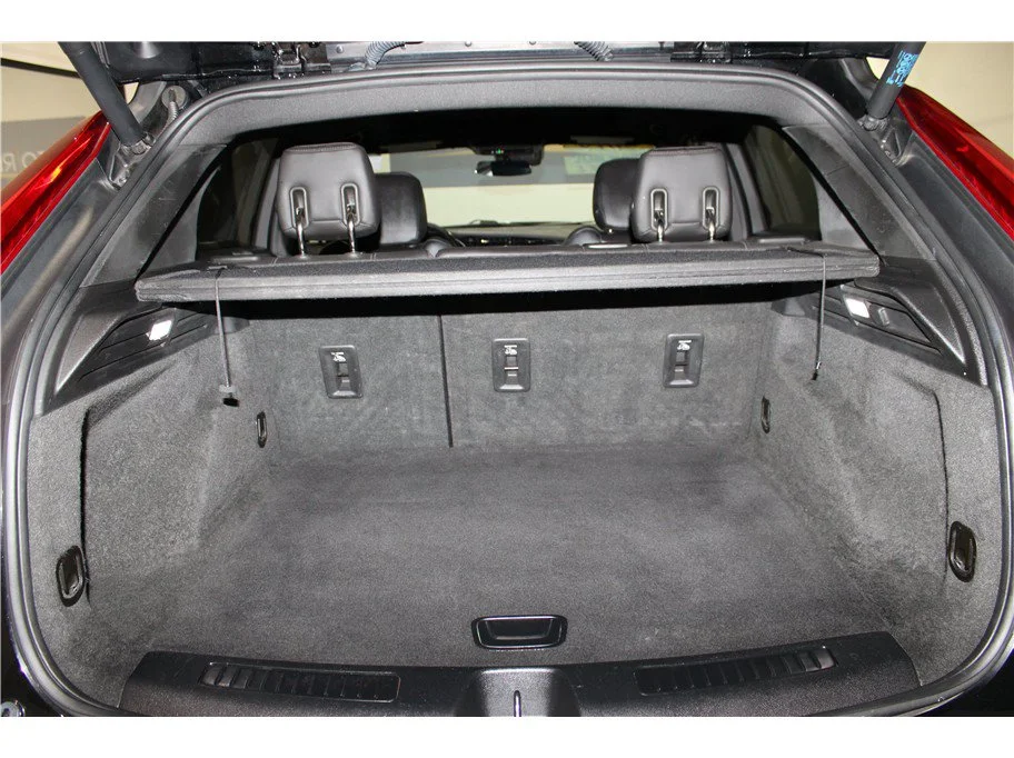 Used 2019 Stellar Black Metallic Cadillac FWD Premium Luxury image 19