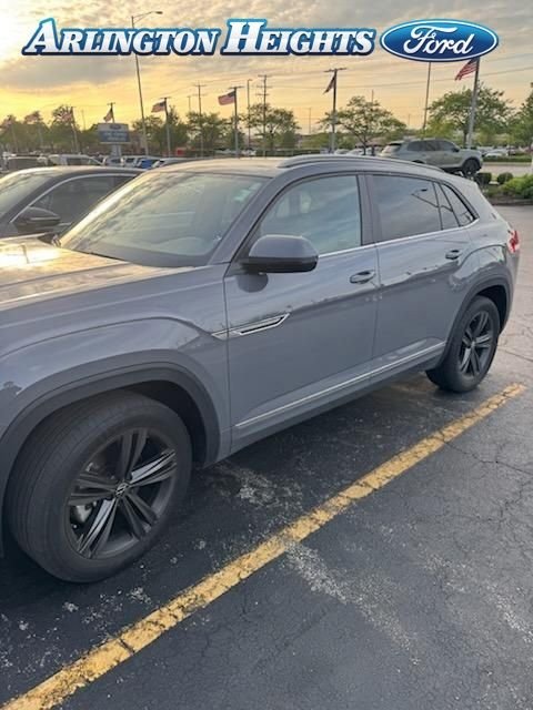 2023 Volkswagen Atlas Cross Sport 3.6L V6 SE w/Tech 4MOTION's photo