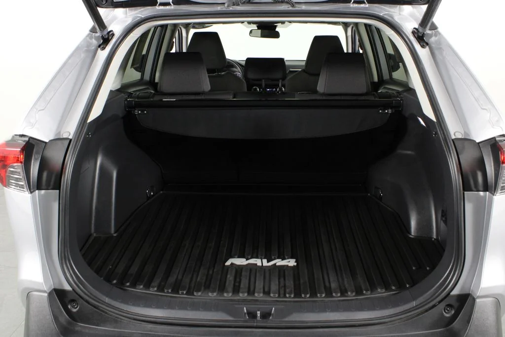 Used 2023 Silver Toyota XLE image 16