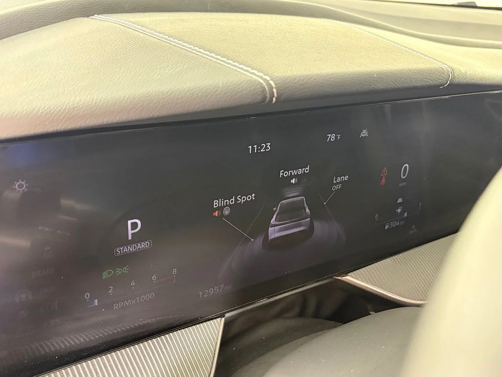 Used 2025 Silver Nissan SV image 22