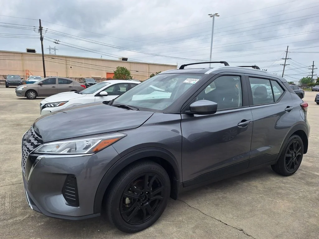2024 Nissan Kicks 1.6 SV's photo