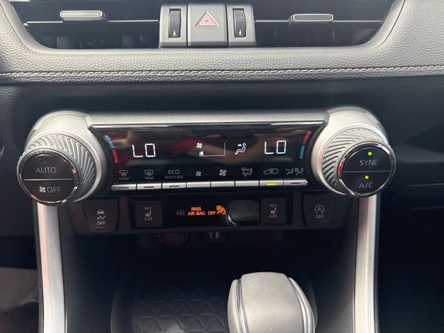 Used 2023  Toyota XLE Premium image 38
