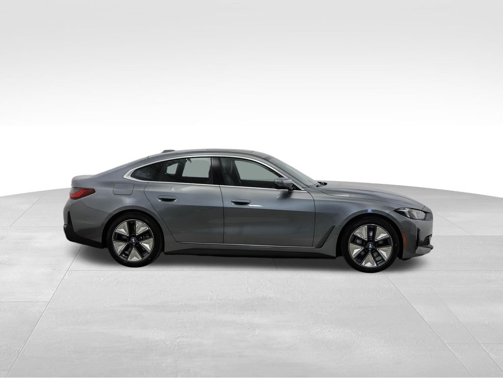 2025 BMW i4 40 - Photo 6