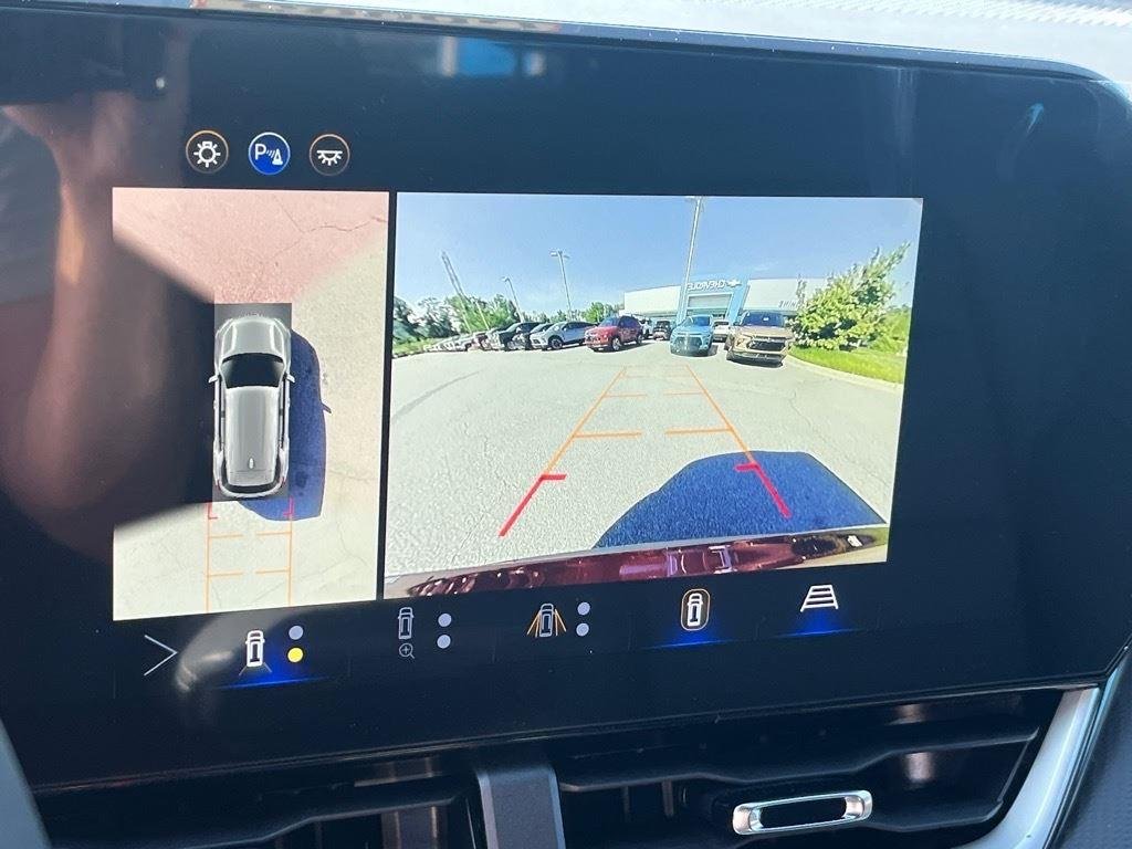 2026 Chevrolet Equinox LT - Photo 10