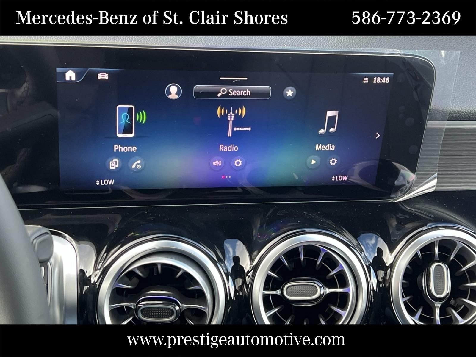 Used 2026 Black Mercedes-Benz GLB 250 image 27