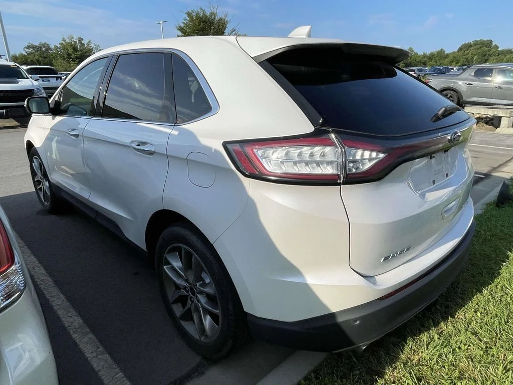 Used 2017 White Platinum Metallic Tri-Coat Ford Titanium image 3
