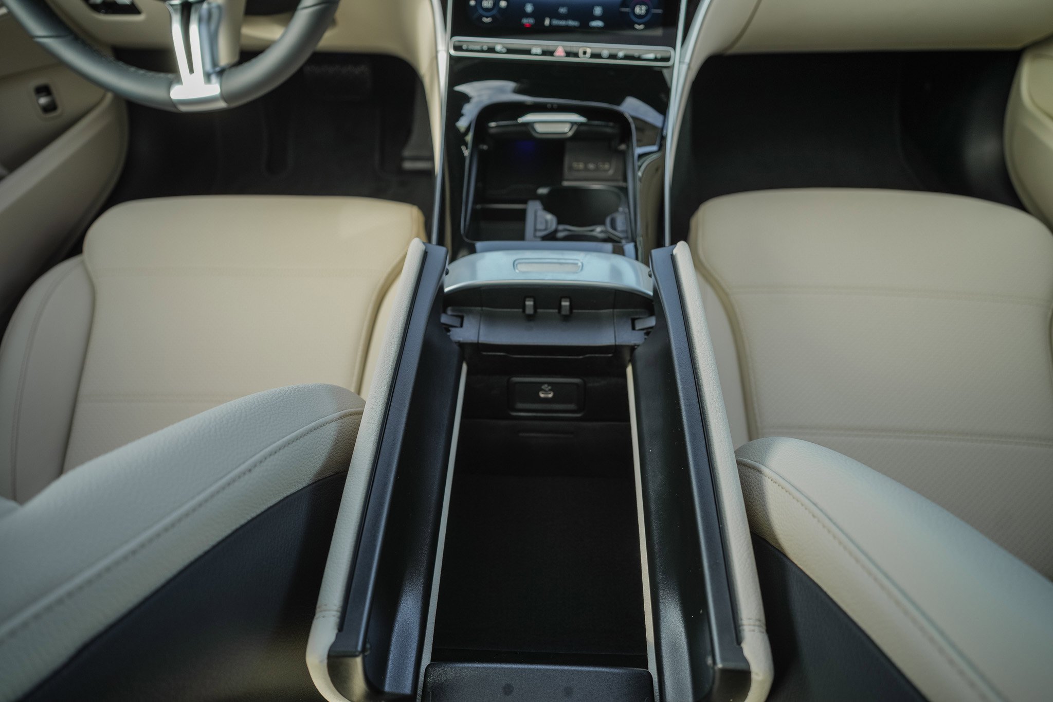 New 2026 POLAR WHITE Mercedes-Benz C 300 image 23